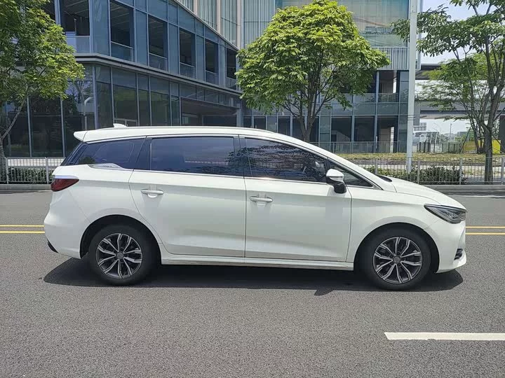 BYD Song MAX