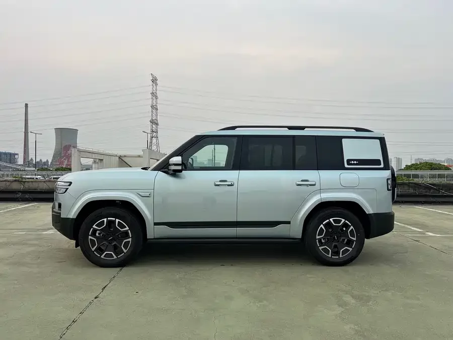 BYD Leopard Titanium 7