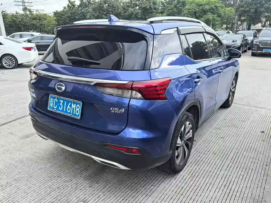 GAC Trumpchi GS4