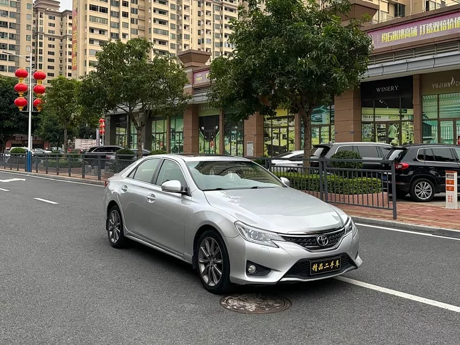 Toyota Reiz