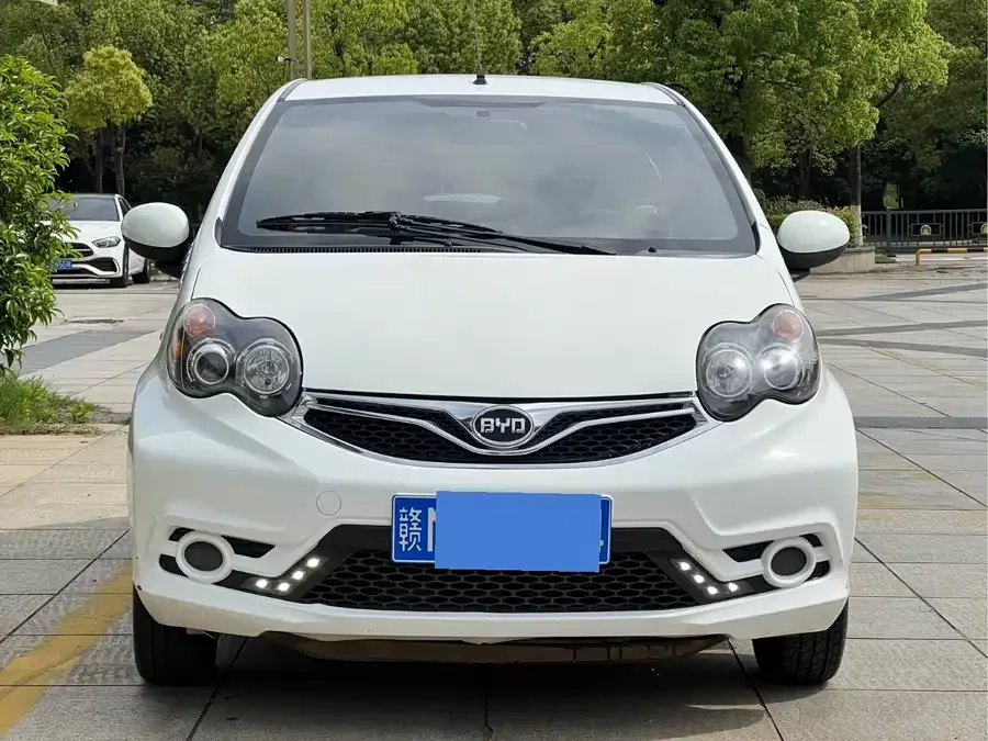BYD F0