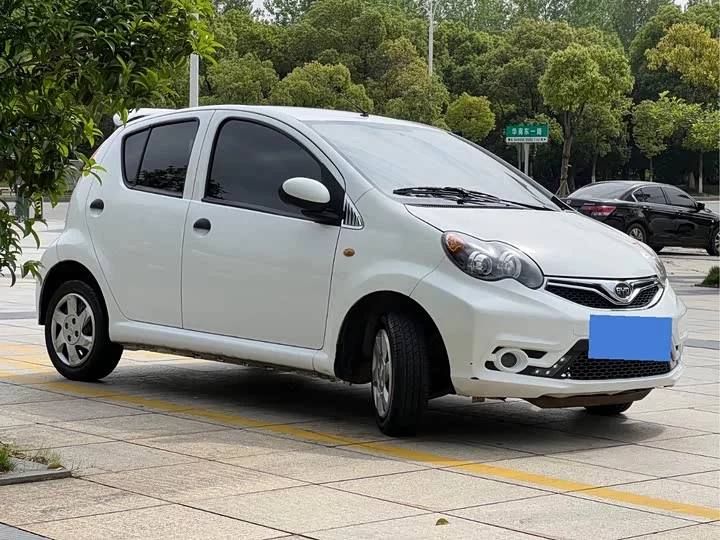 BYD F0