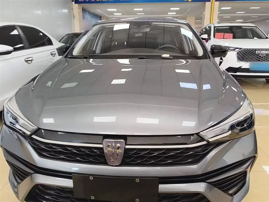 Roewe i5