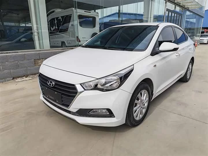 Hyundai Accept