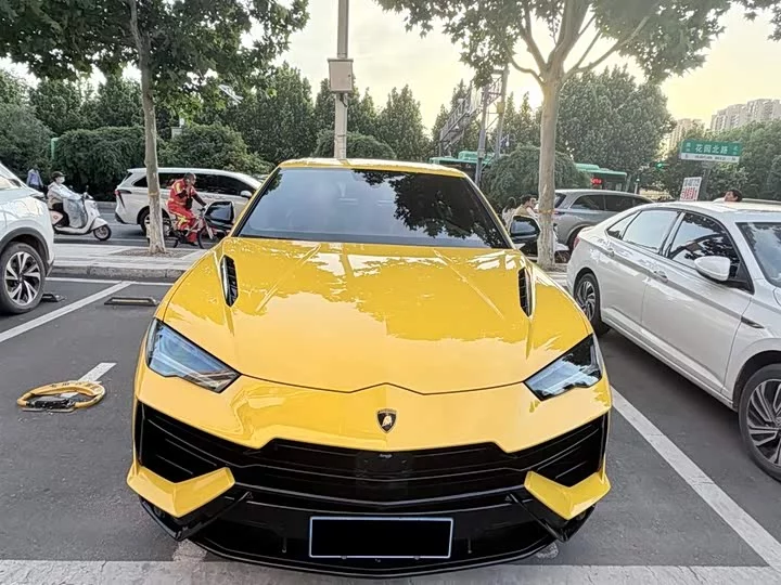 Lamborghini Urus