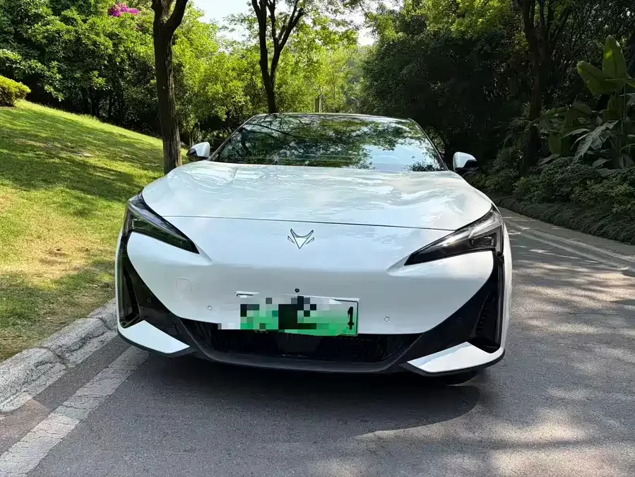 ARCFOX Alpha S5
