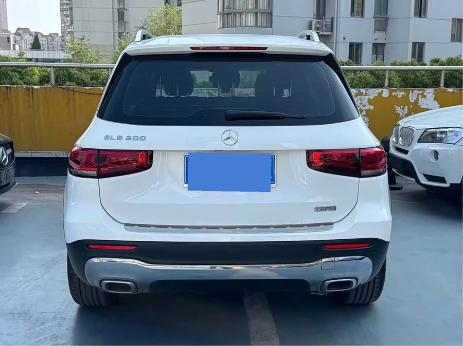 Mercedes Benz GLB
