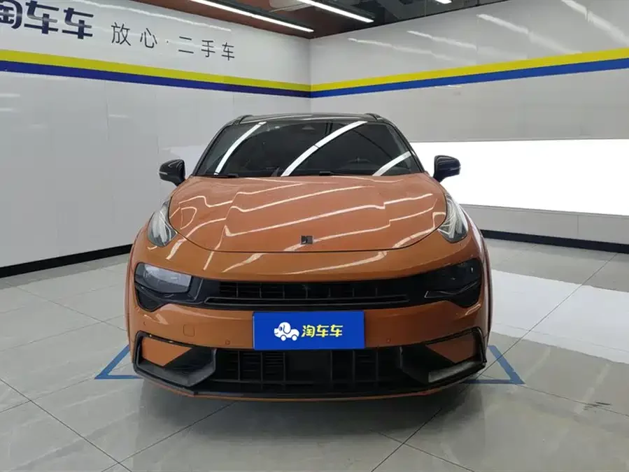 Lynk & Co 02 Hatchback