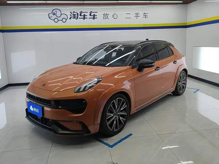 Lynk & Co 02 Hatchback
