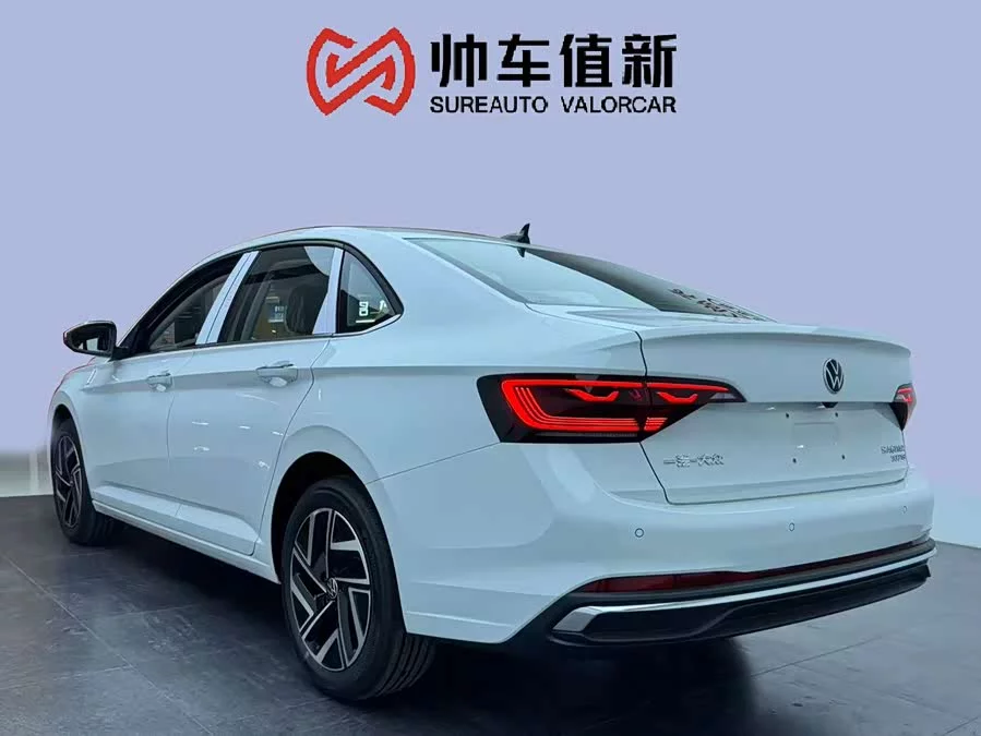 Volkswagen Sagitar