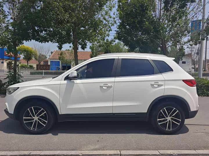 FAW Besturn X40