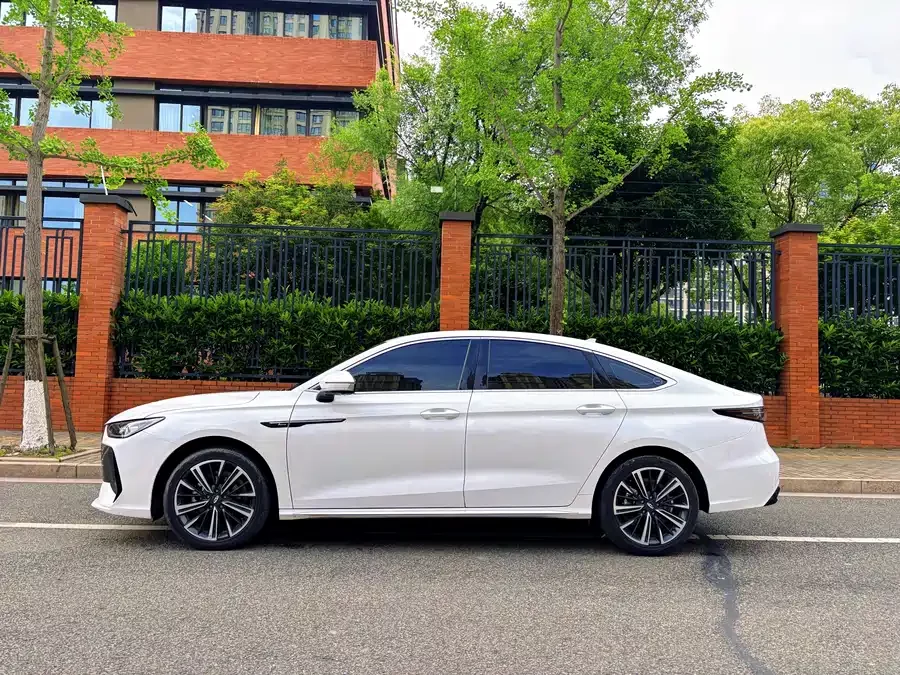 Chery Arrizo 8 PRO