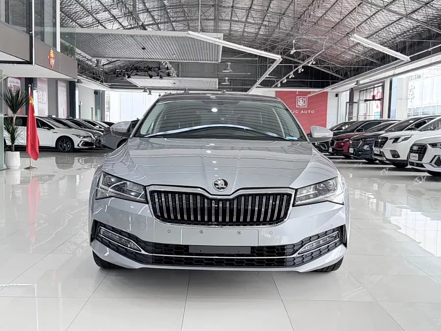 Skoda SuperB