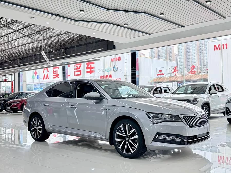 Skoda SuperB