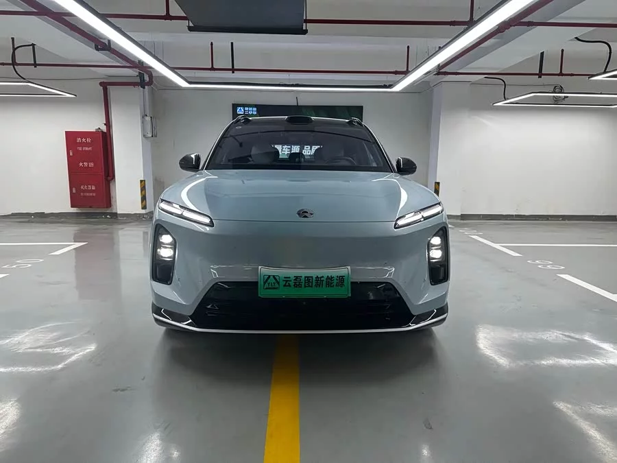 NIO ES6