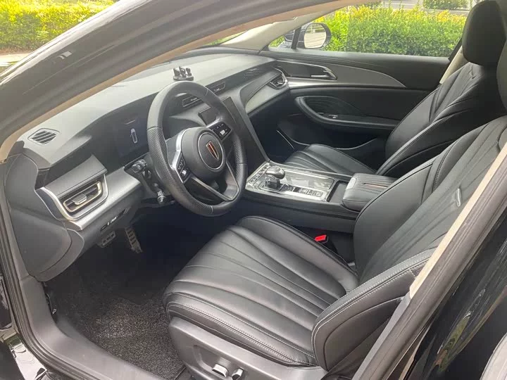 Hongqi H5