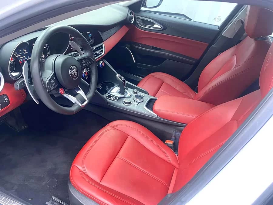 Alfa Romeo Giulia