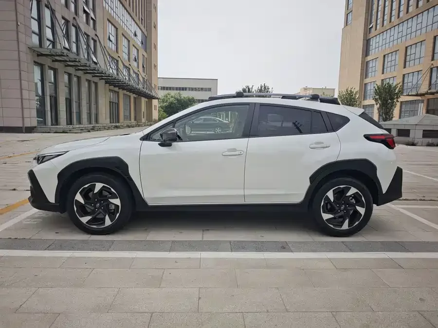 Subaru Leopard