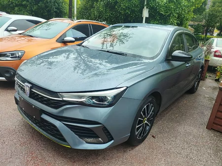Roewe i5