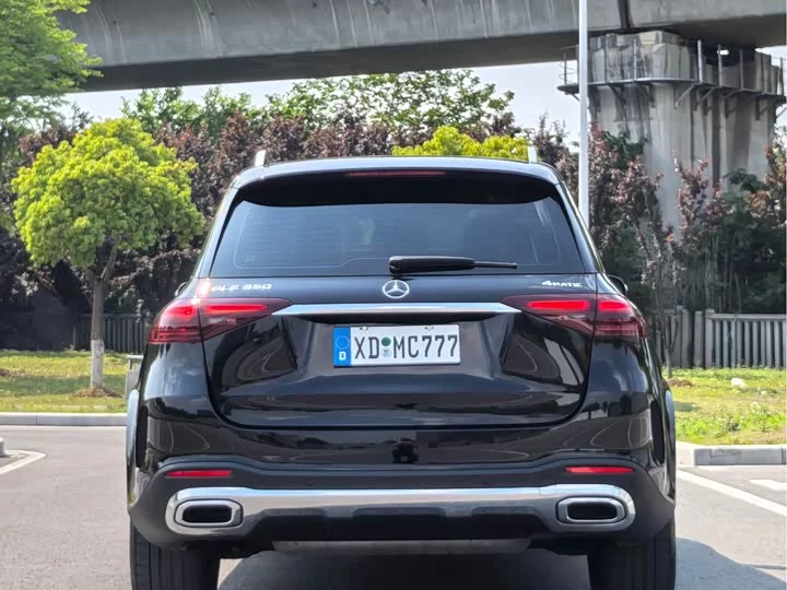Mercedes-Benz GLE (Imported)