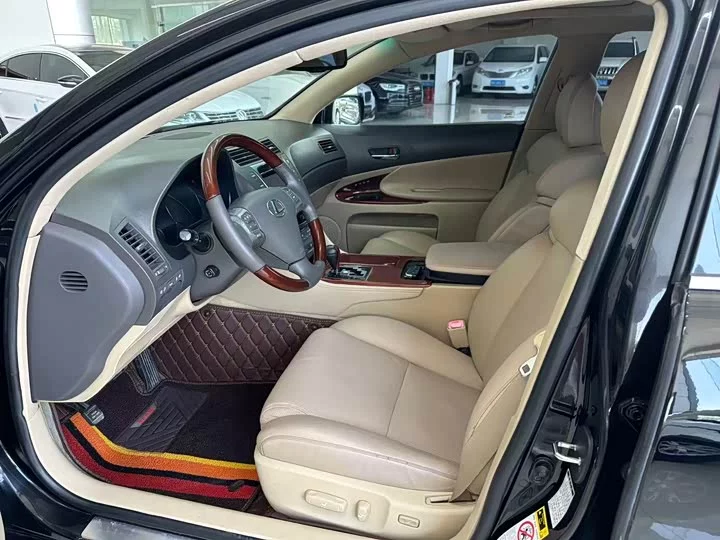 Lexus GS