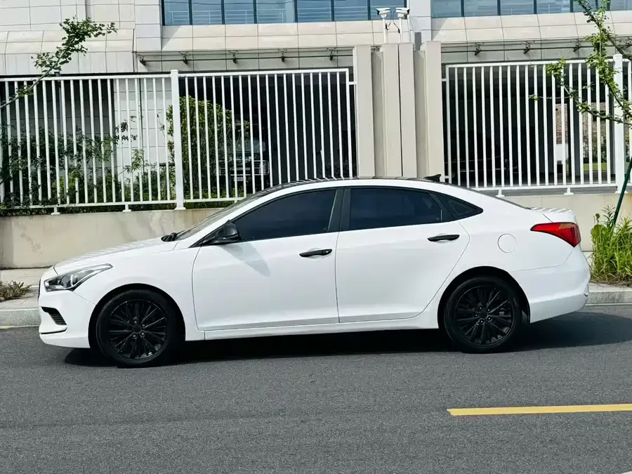 Hyundai Mistra
