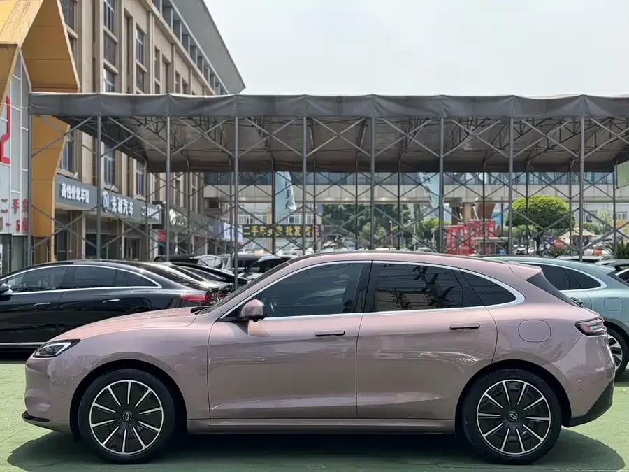 AITO Wenjie M5