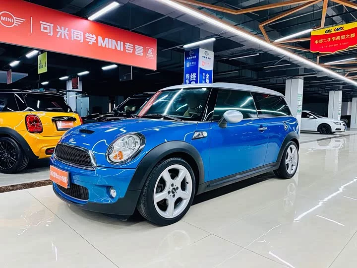 MINI CLUBMAN