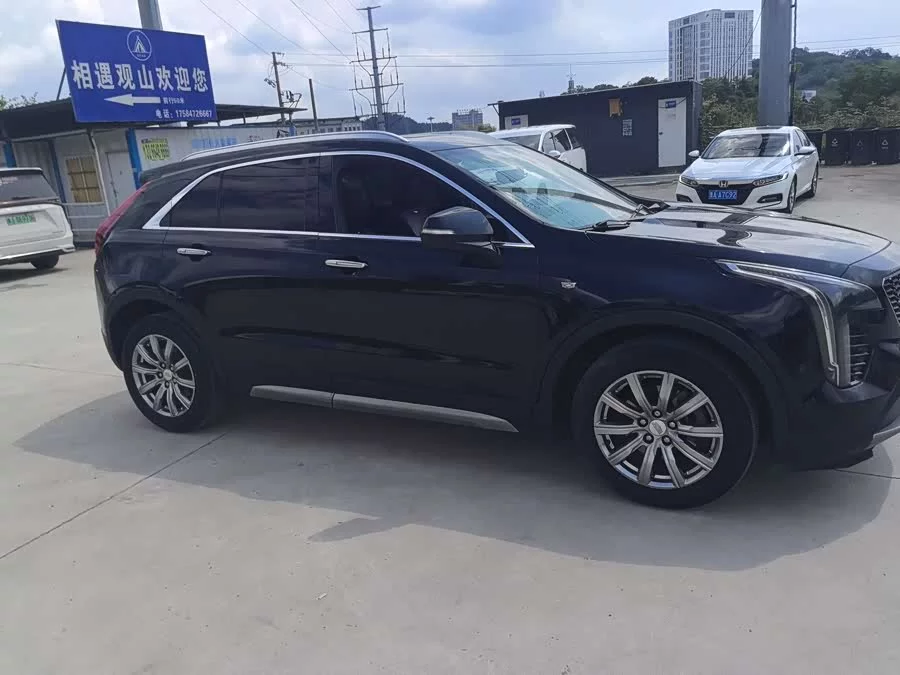 Cadillac XT4