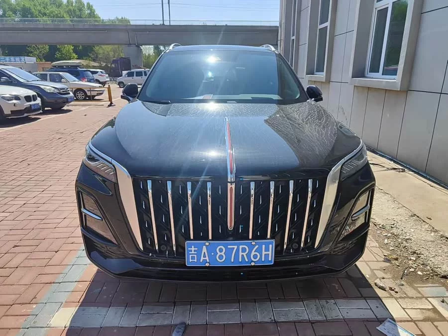 Hongqi HS5