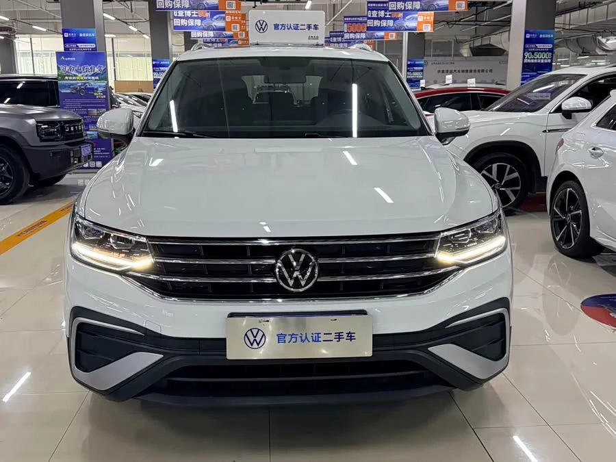 Volkswagen Tiguan L