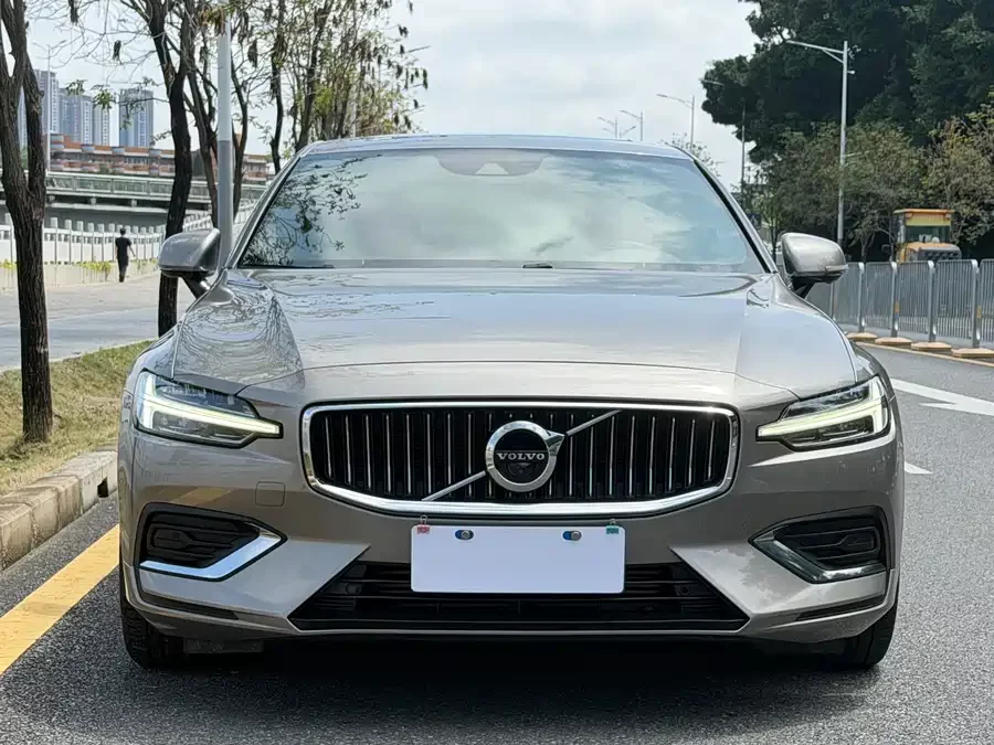 Volvo S60
