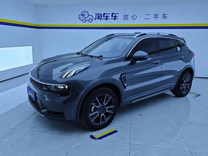 Lynk & Co 01
