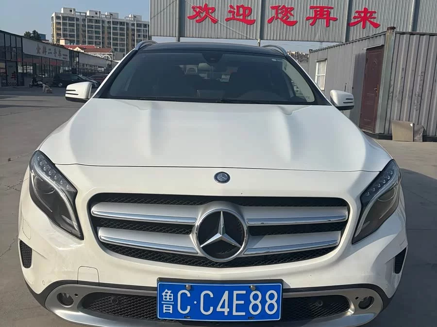 Mercedes Benz GLA