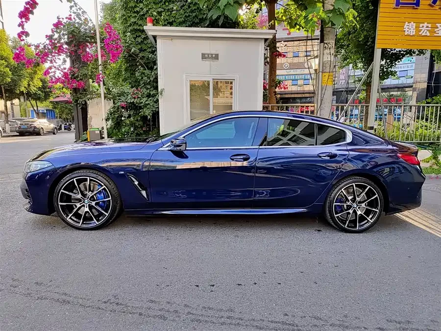 BMW 8 series