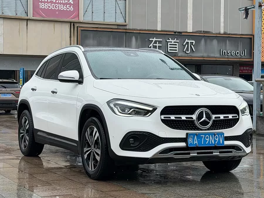 Mercedes Benz GLA
