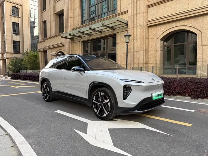 NIO ES7