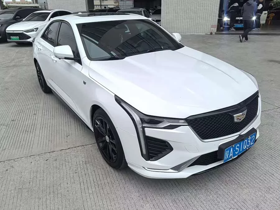 Cadillac CT4