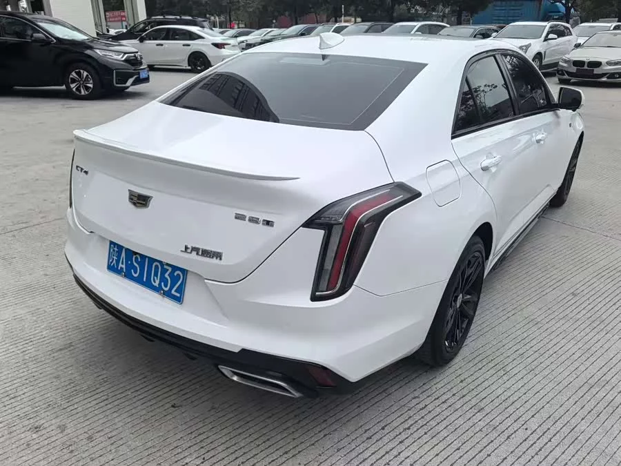 Cadillac CT4