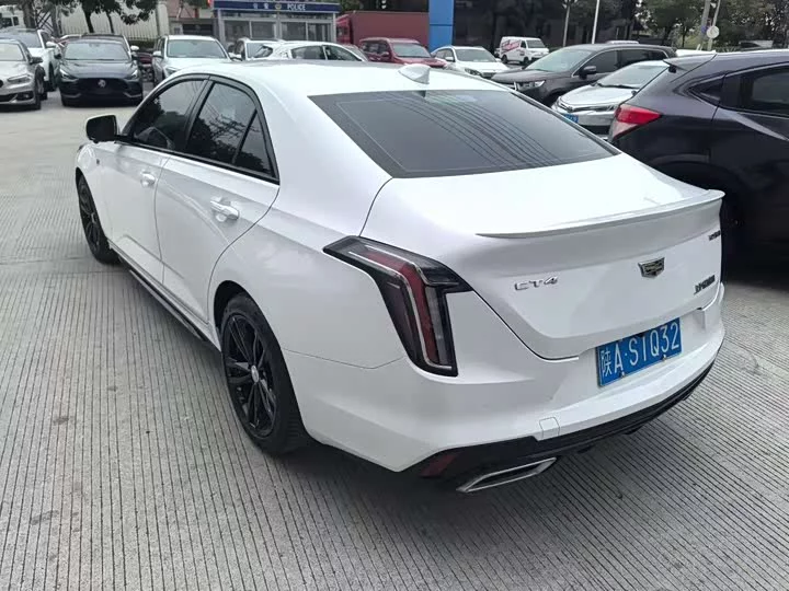 Cadillac CT4