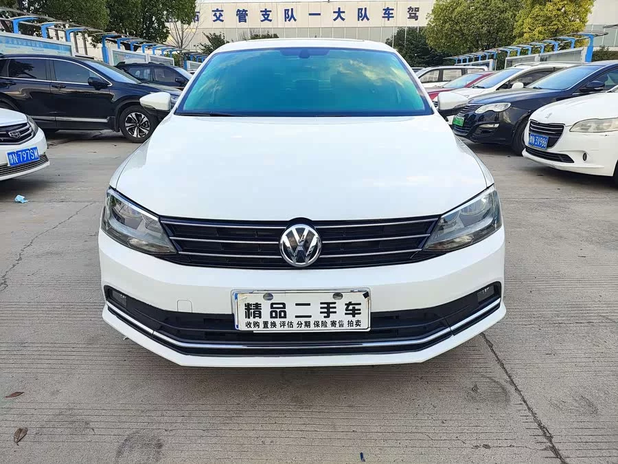 Volkswagen Sagitar