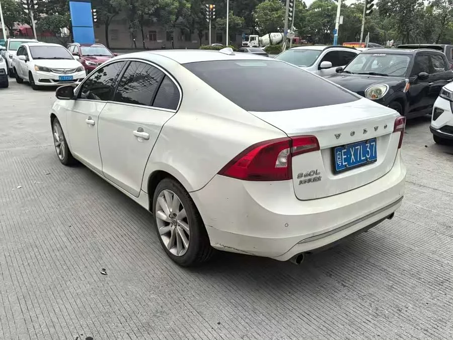 Volvo S60