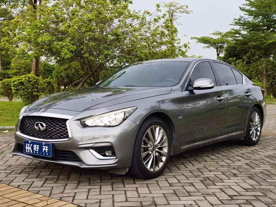 Infiniti Q50L