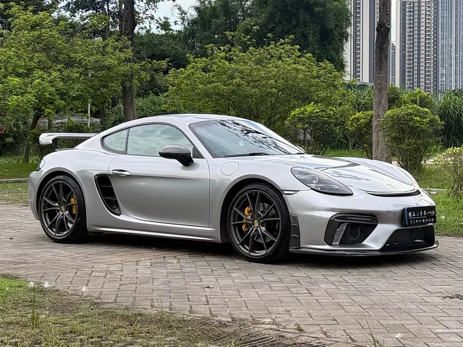 Porsche 718