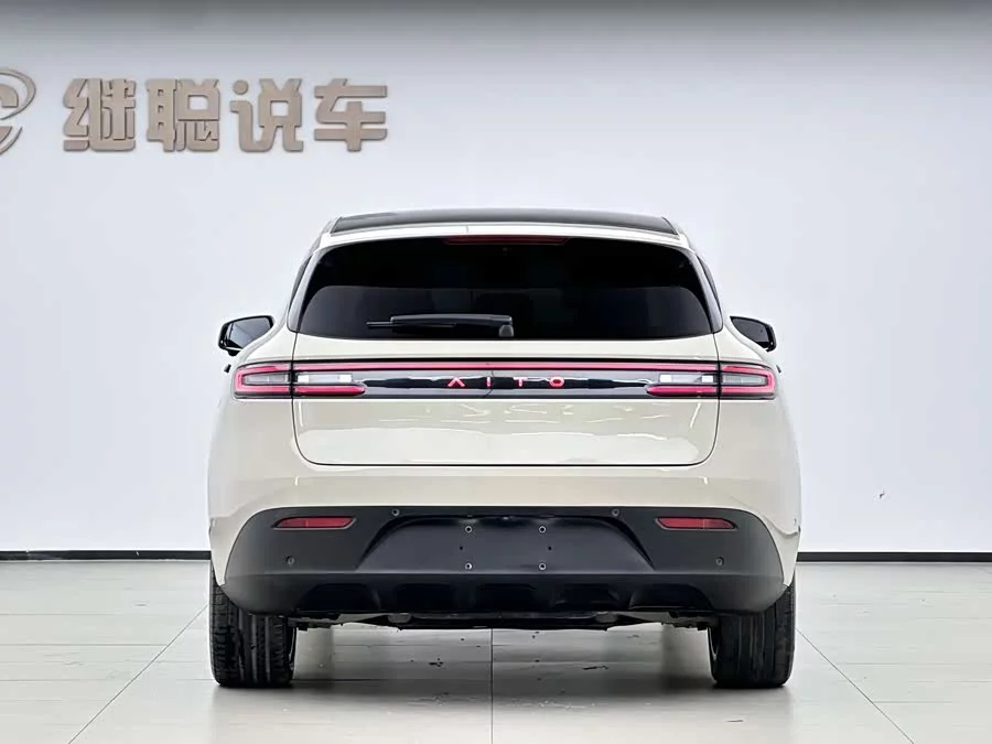 AITO Wenjie M5