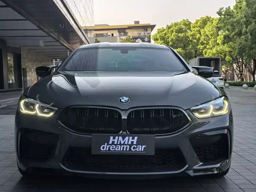 BMW M8