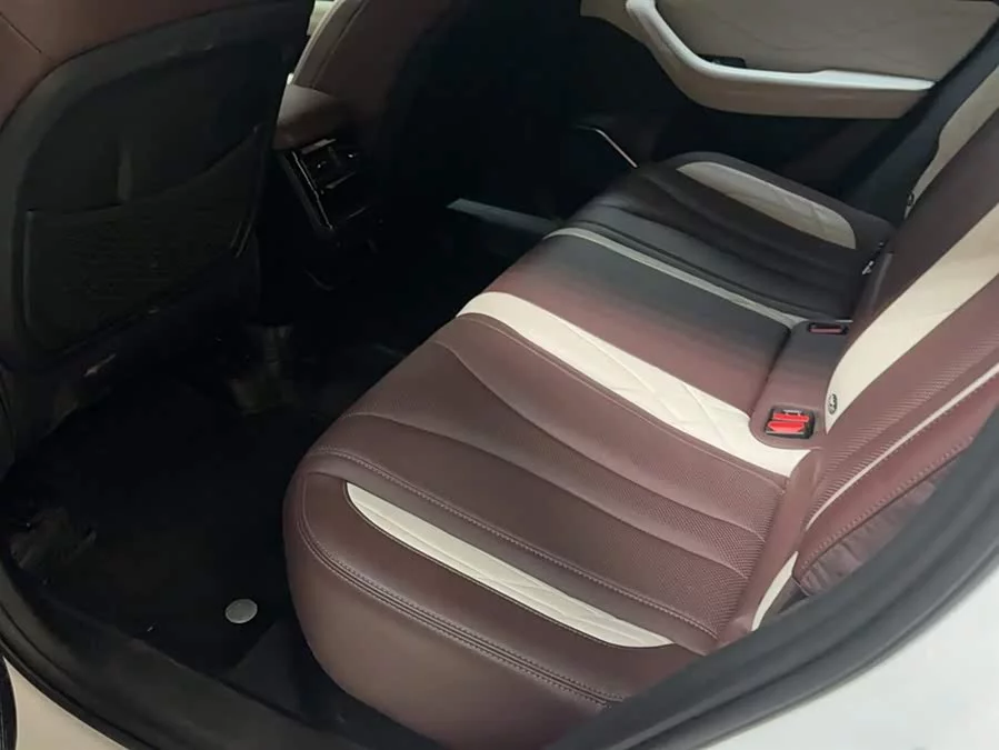 Geely Xingyue L