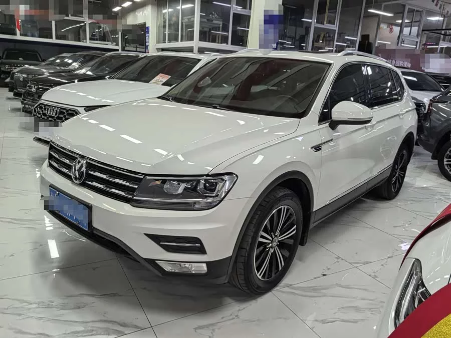 Volkswagen Tiguan L