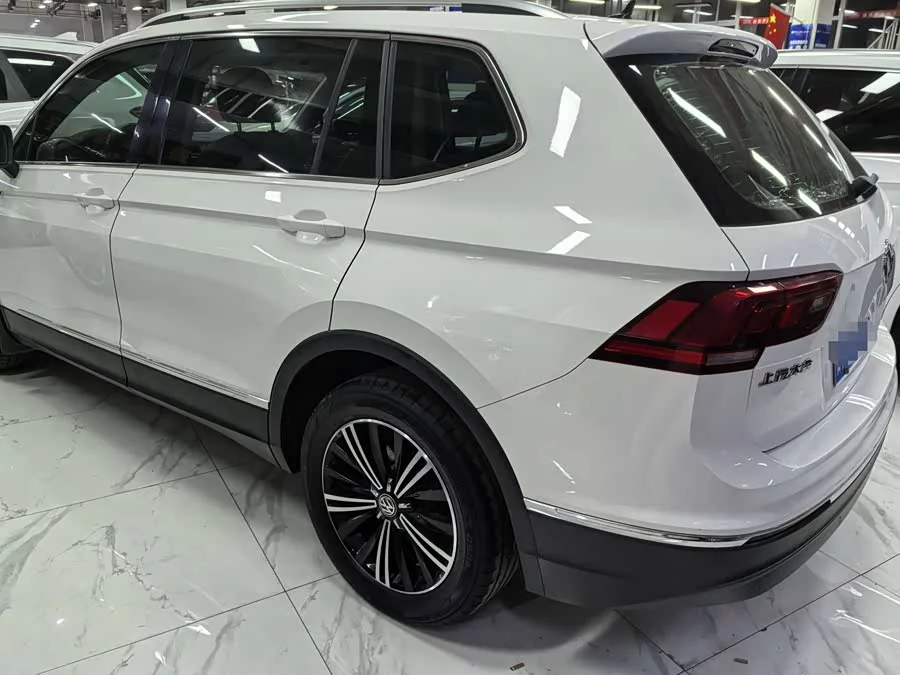 Volkswagen Tiguan L