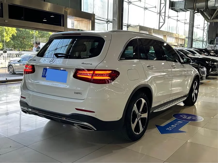 Mercedes Benz GLC